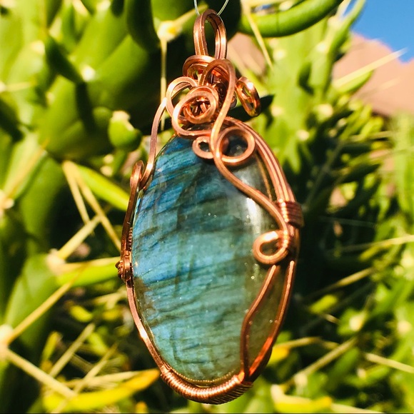 Labradorite in copper - Picture 3 of 3